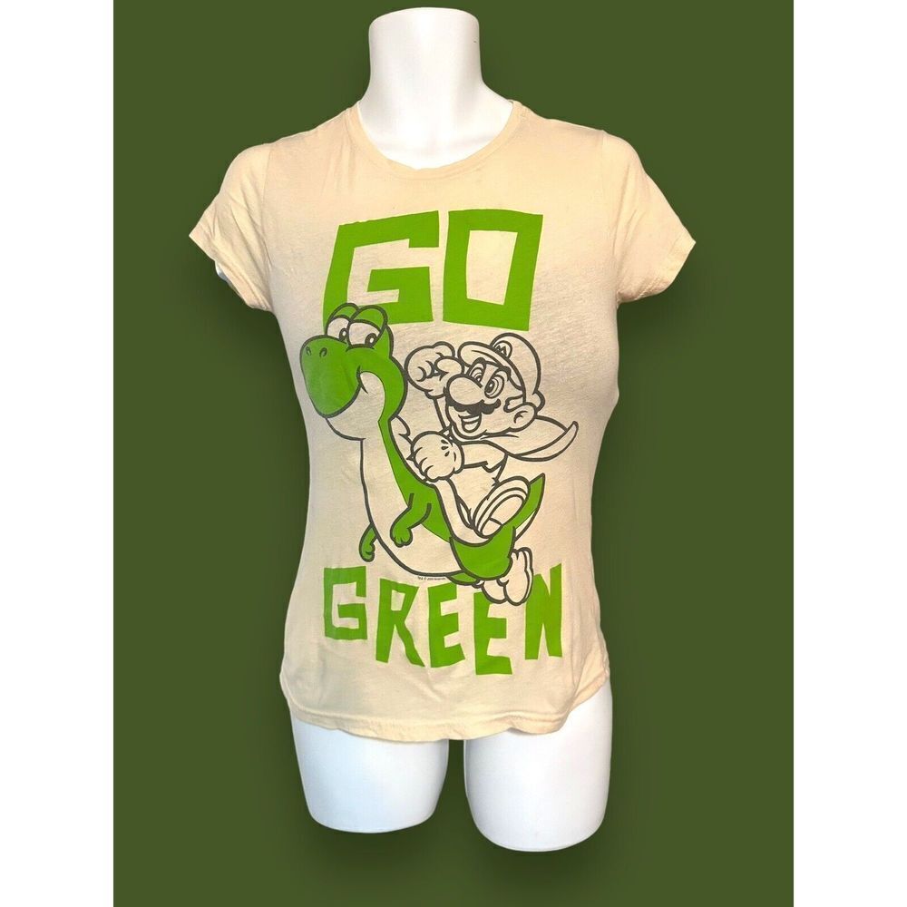 2009 Changes Mario & Yoshi Go Green Graphic T Shirt Juniors Medium